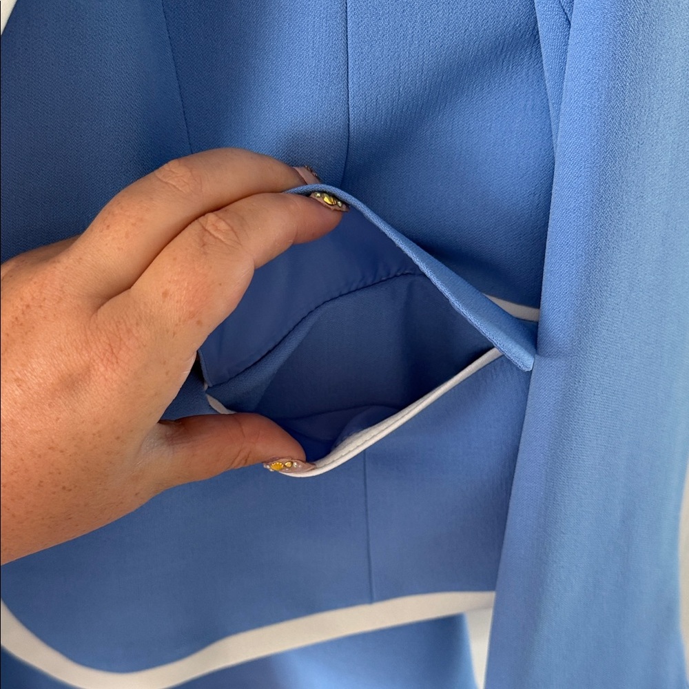 Le Suit Light Blue Blazer with White Trim - Picture 5 of 6